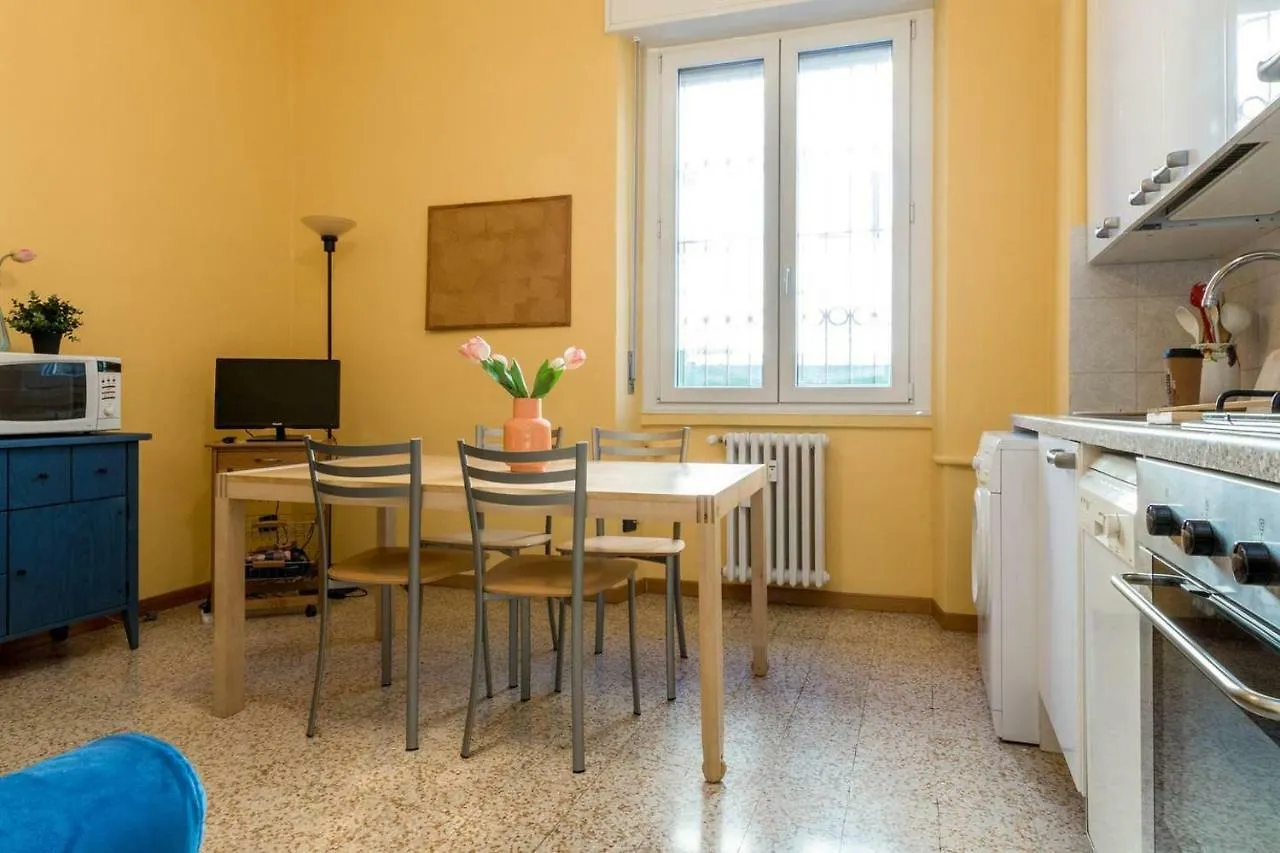 Hintown Crescenzago Apartment Milan Italy