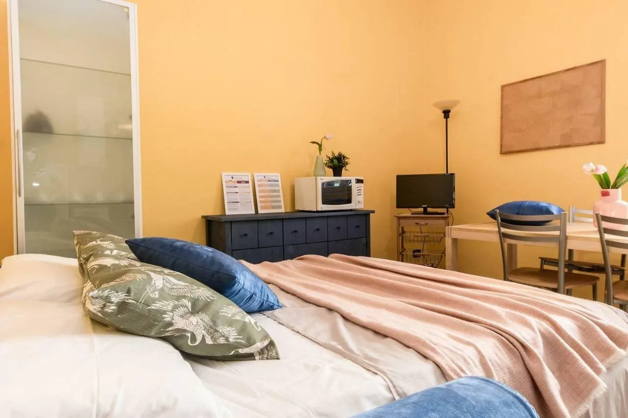 Hintown Crescenzago Apartment 밀라노 0*,
